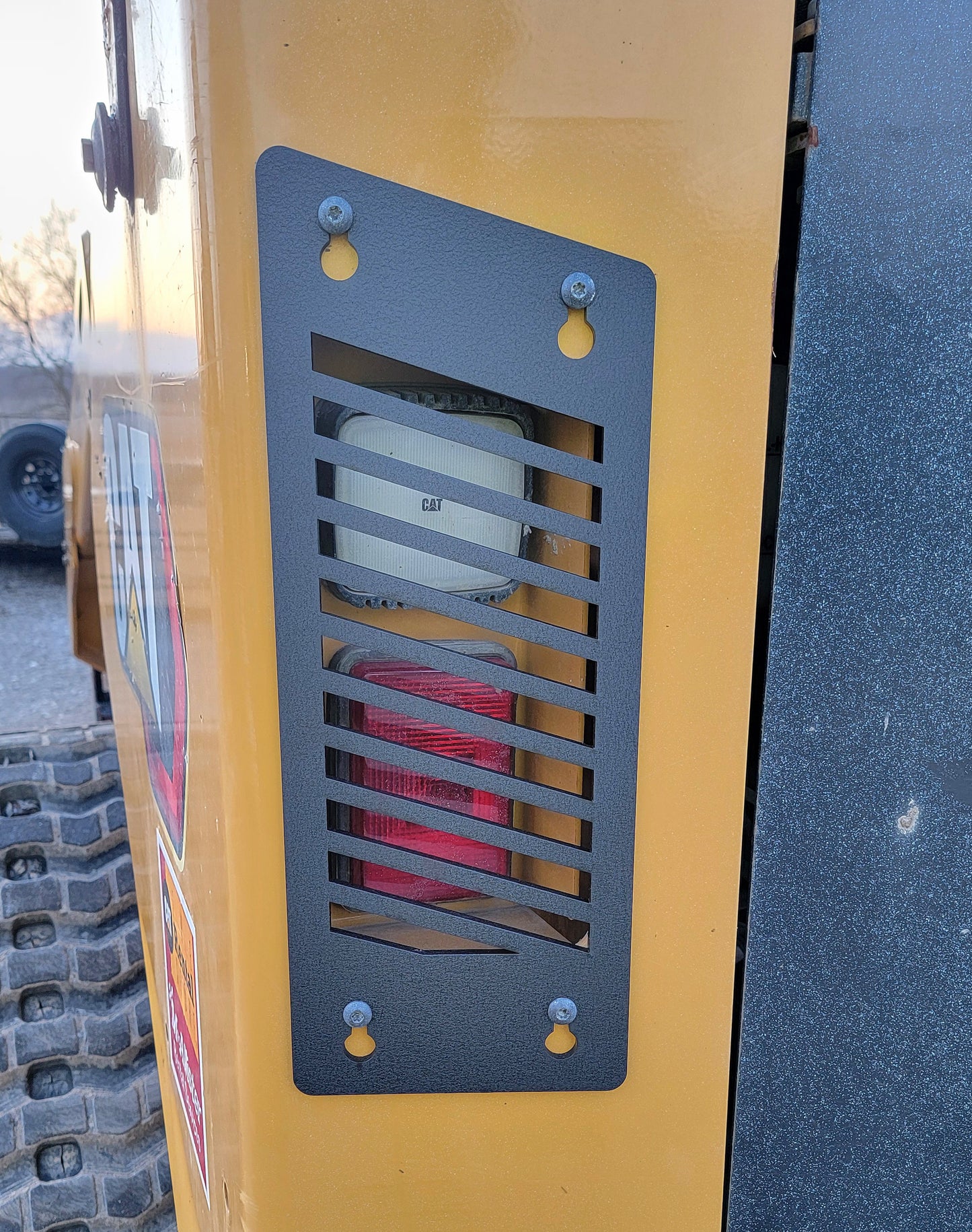 Cat D-Series Skidsteer light guard kit